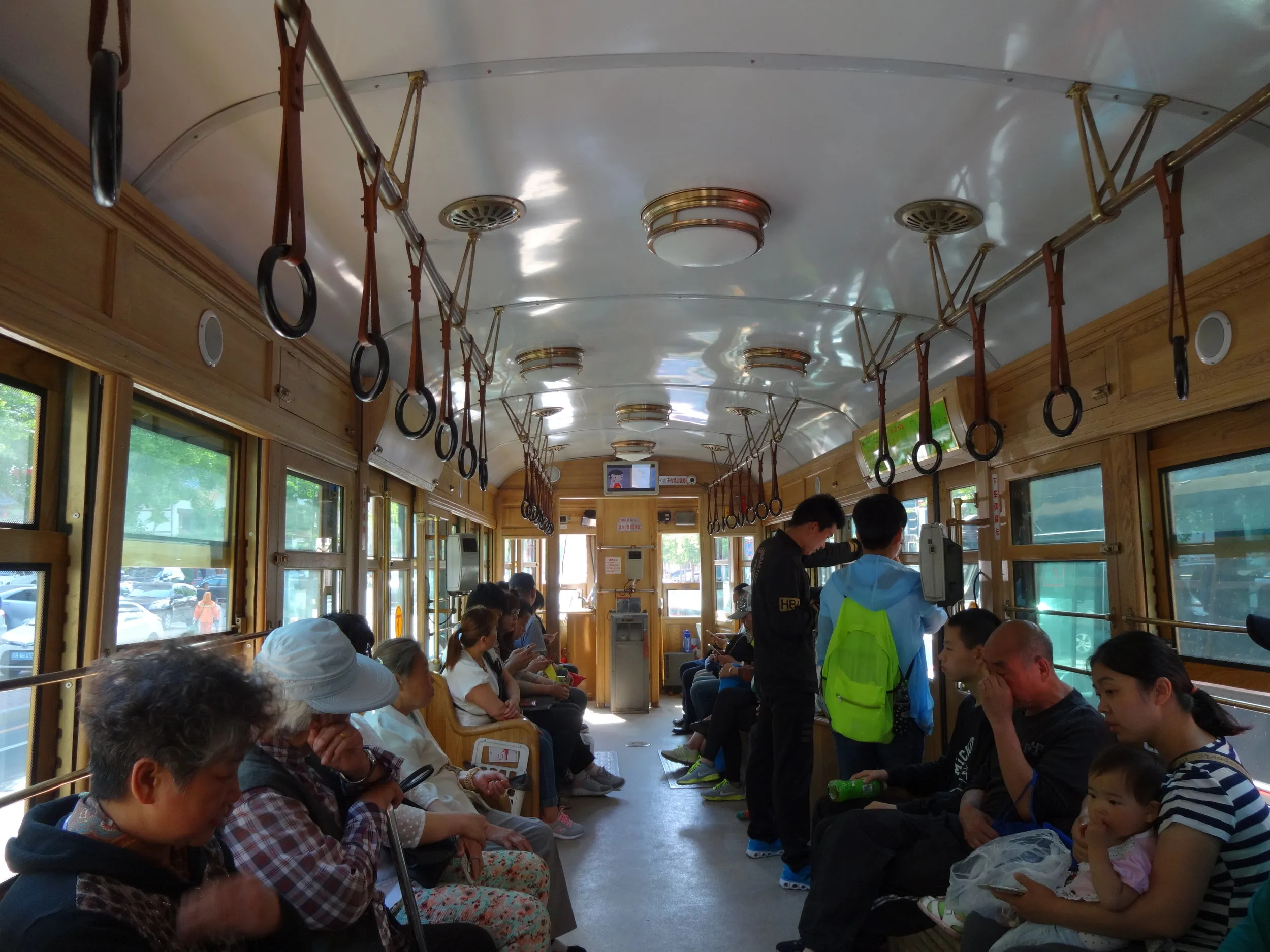 アナログな制動器