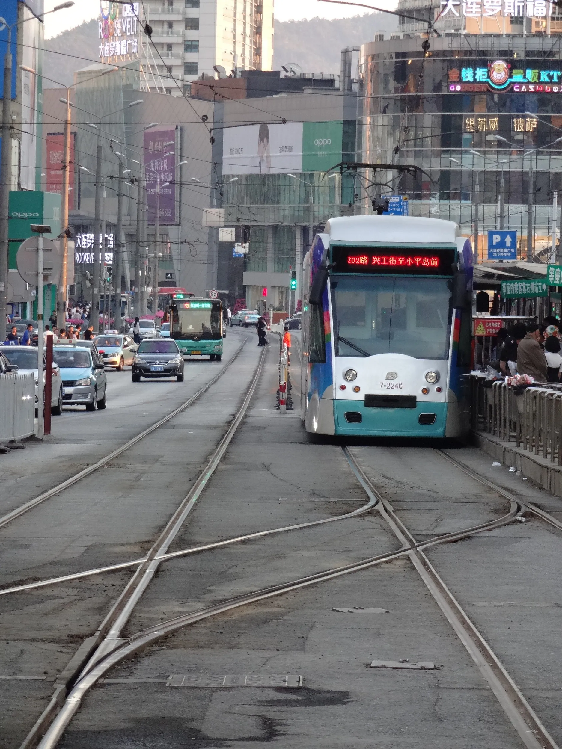 202路の路面電車