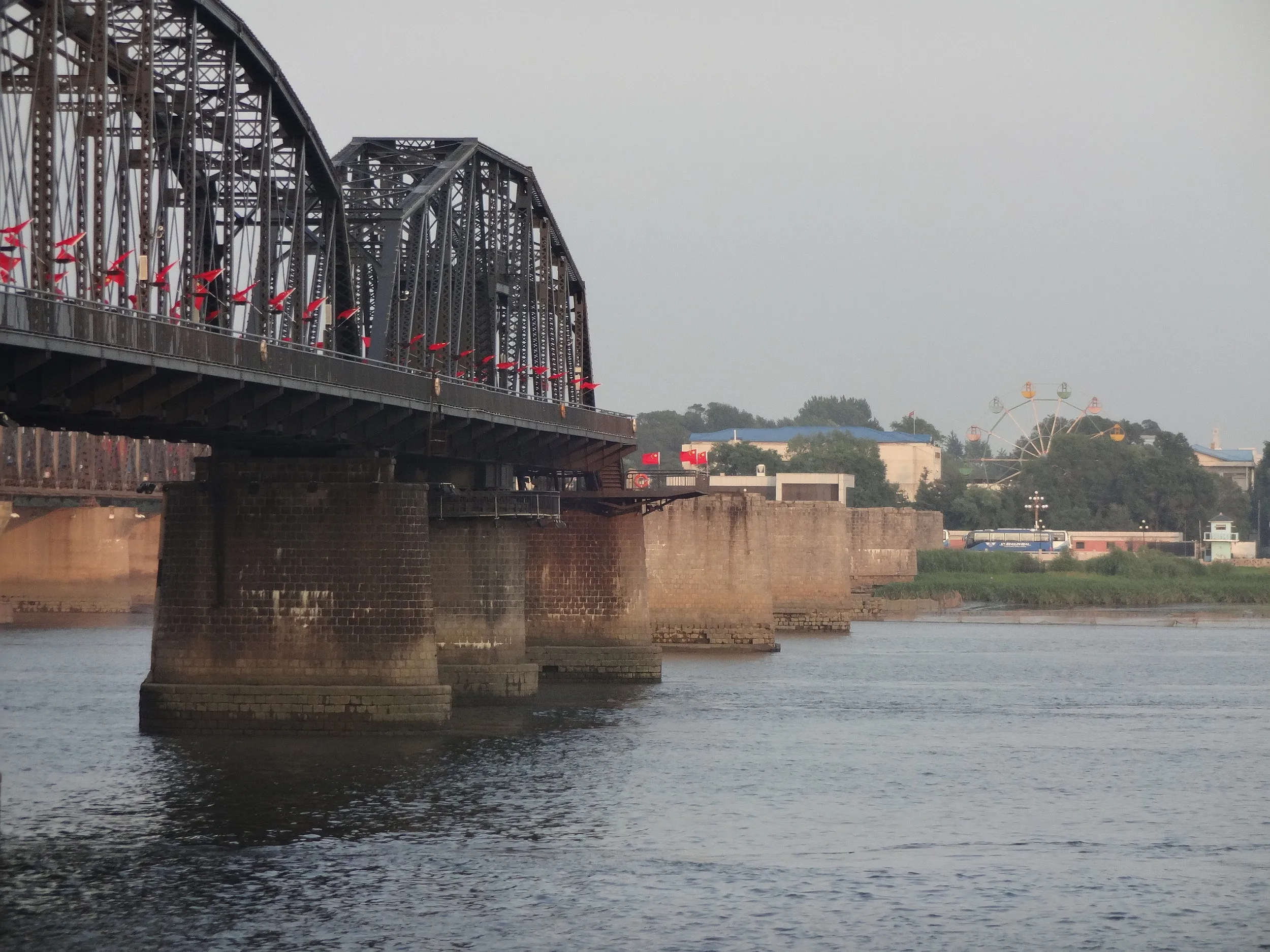 鴨緑江断橋