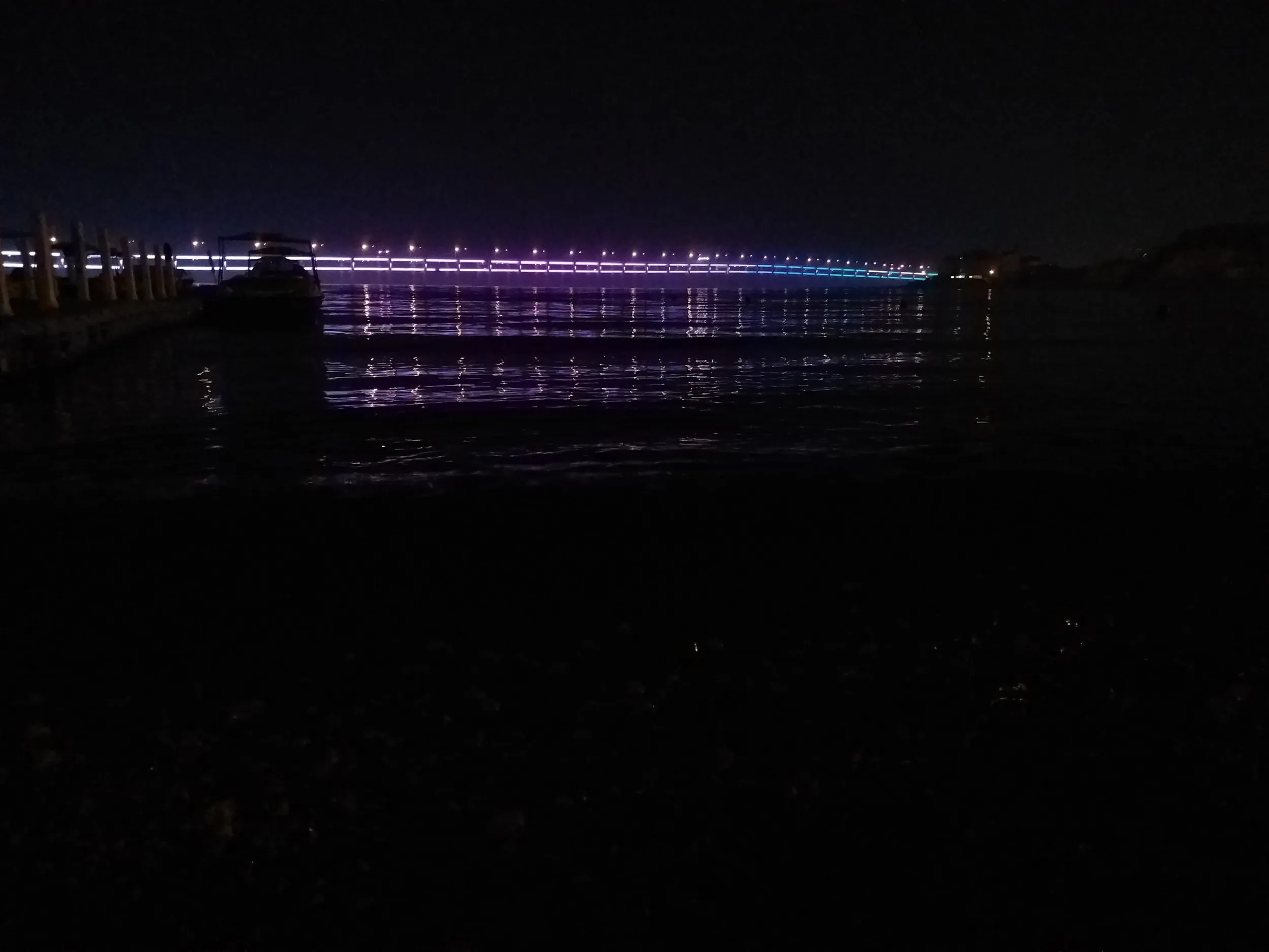 星海湾大橋の夜景