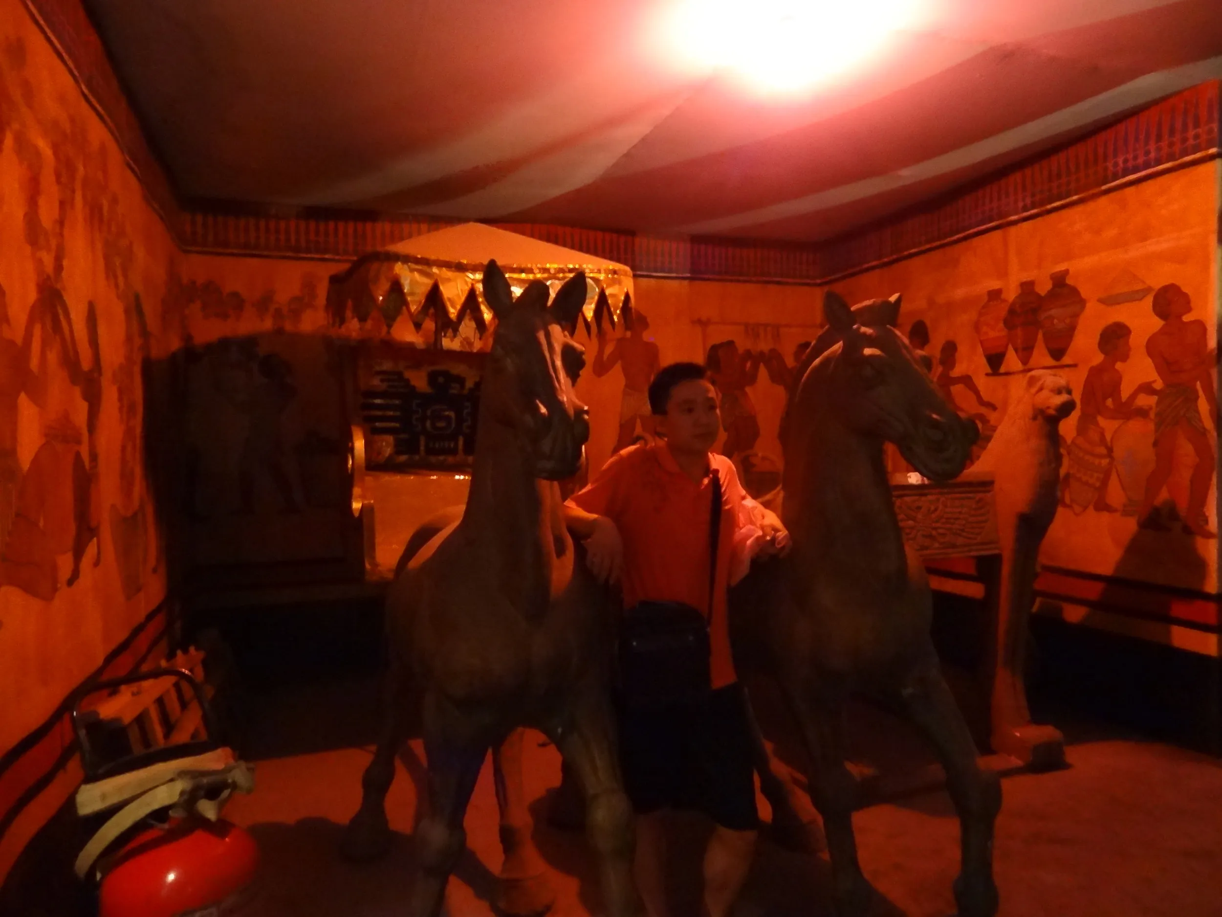 古代エジプトの馬車展示