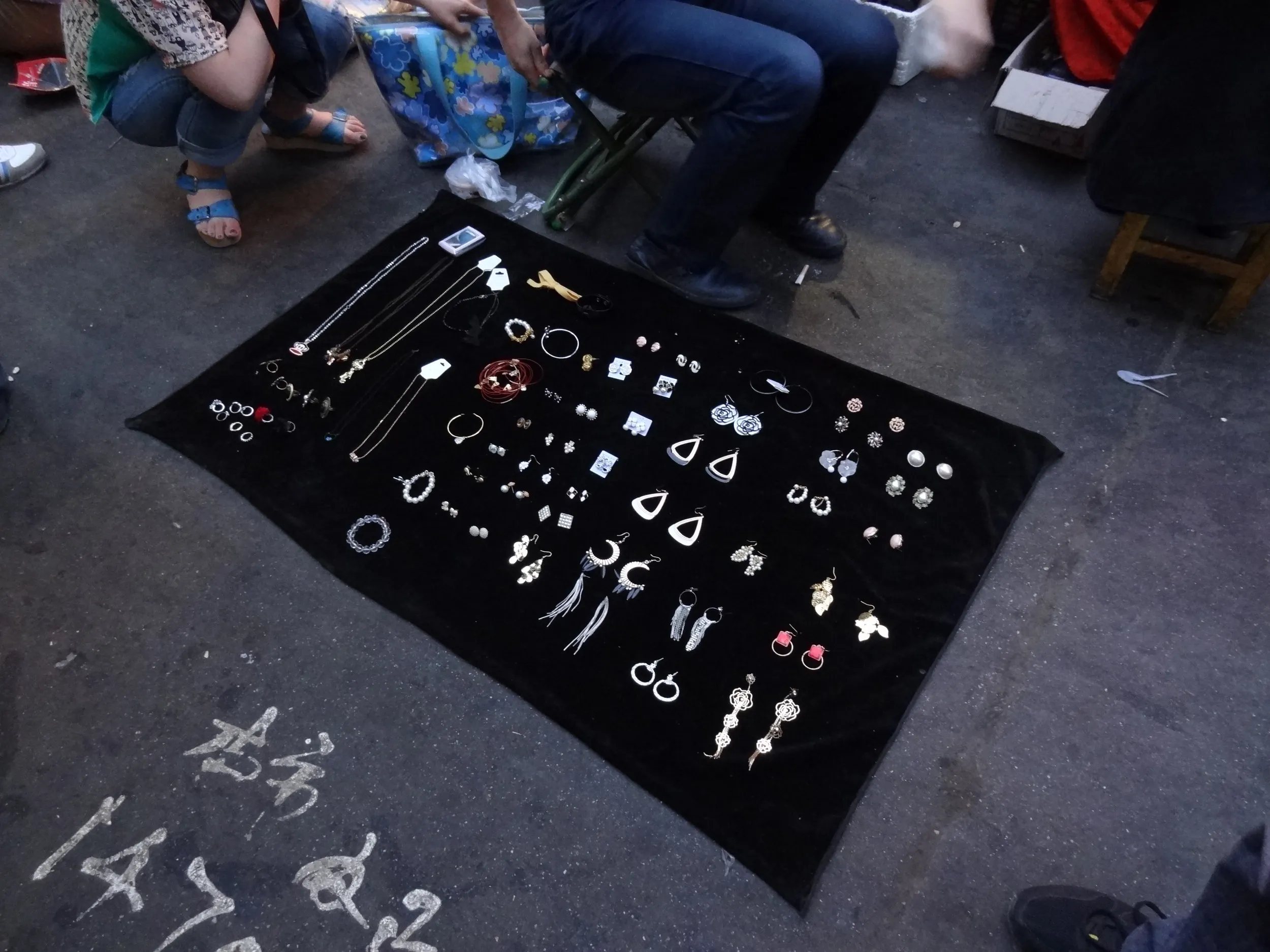 アクセサリーの露天商