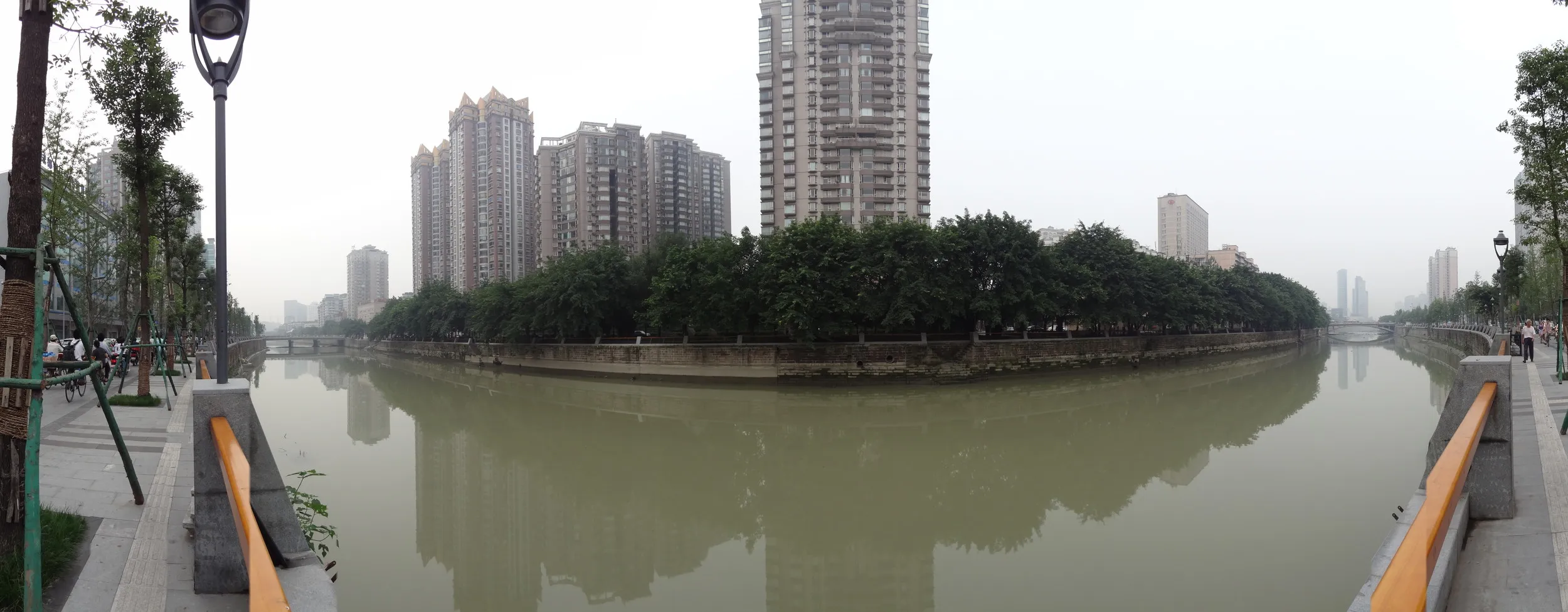 新南門付近 錦江と臨江中路 パノラマ撮影