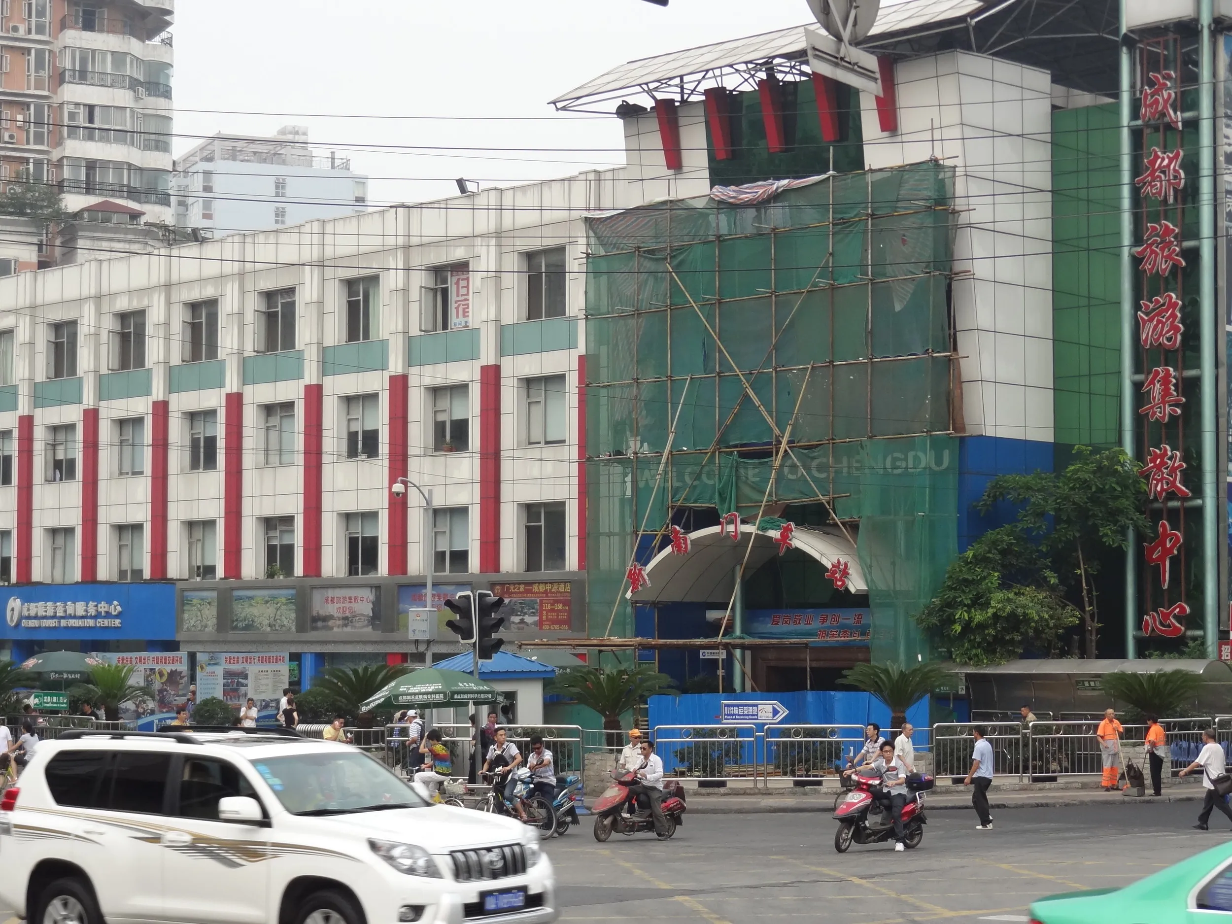 新南門バスターミナル(新南門汽車站)