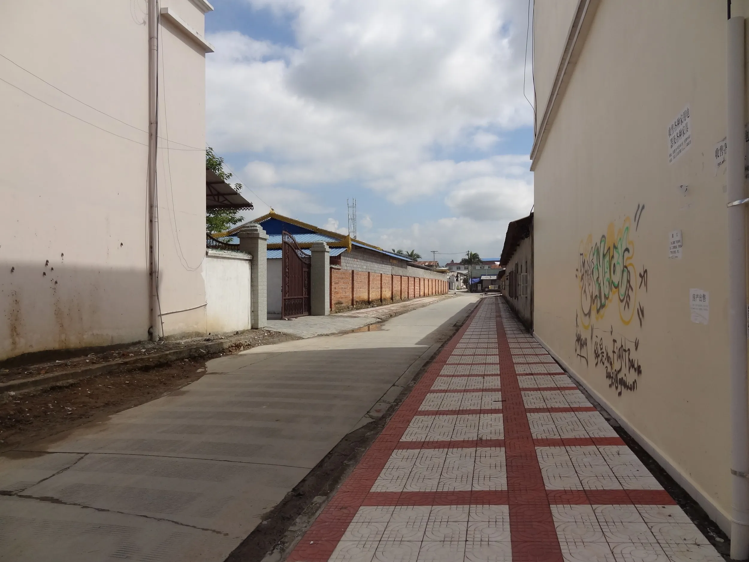 姐告辺境貿易区の裏路地の風景