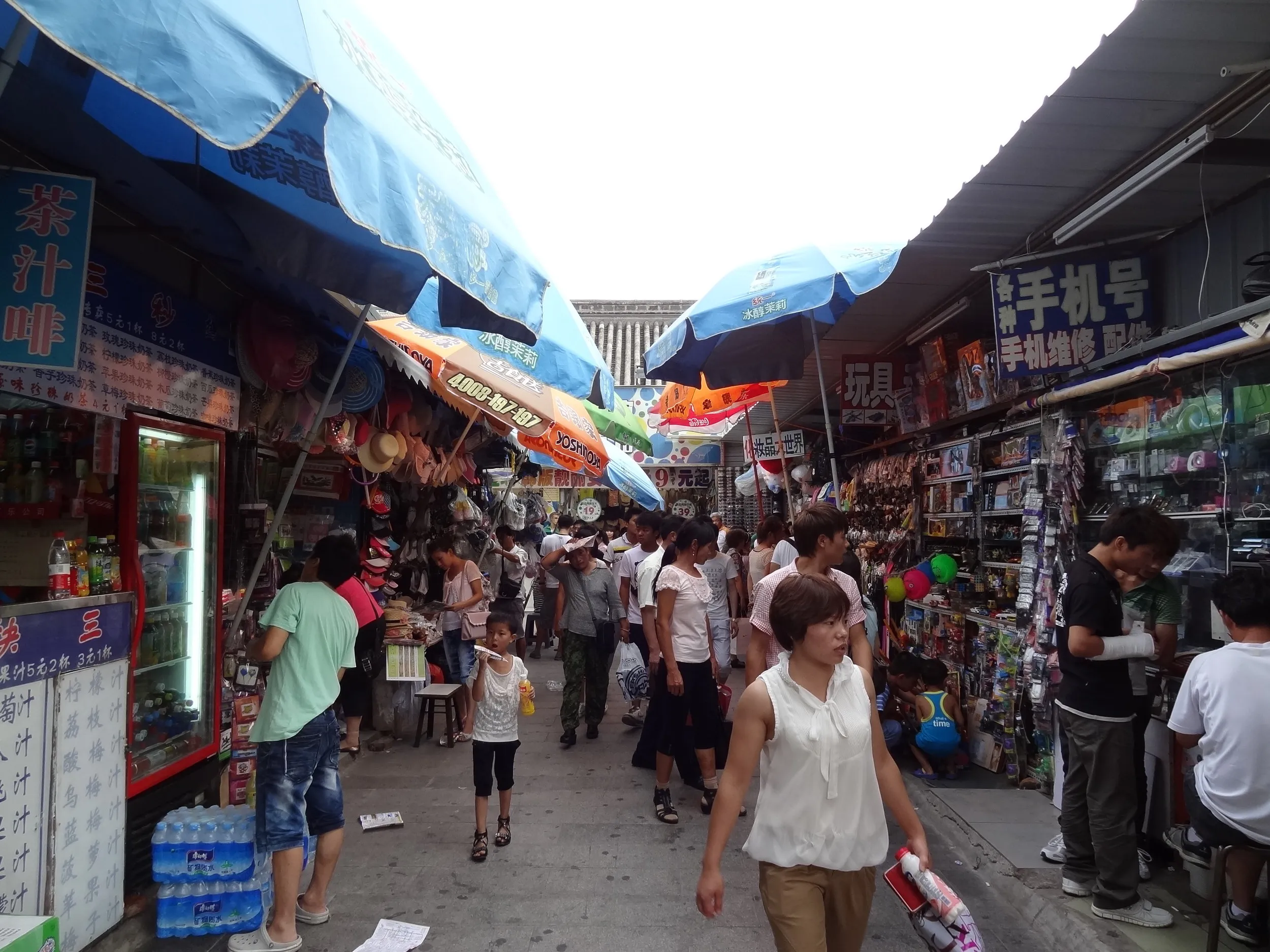 民族大世界商場の風景