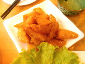 新疆ウイグル(維吾爾)自治区旅行記＠ジャガイモを揚げた満漢全席の中華料理