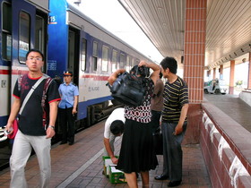新疆ウイグル(維吾爾)自治区観光旅行記＠ウルムチ(鳥魯木斉)から上海へT54次で行く長距離寝台列車の旅。中国の長距離列車の旅はおススメです。ぜひ一度は寝台列車でゆっくりと旅行してみて下さい