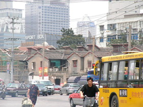 とまとじゅーす的上海市内観光旅行記、バスで人民広場から豫園へ。豫園付近の風景