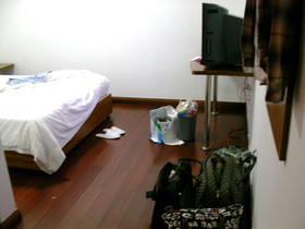 とまとじゅーす的上海市内観光旅行記、気分転換に部屋を替わりました。ネットは出来なかった気がする