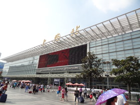 上海観光旅行記＠上海駅をSONYのデジカメ、HX9Vで撮影