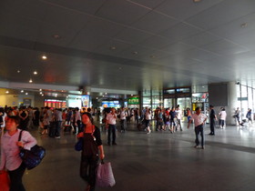 上海観光＠上海南駅の構内