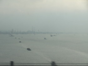 中国旅行記＠上海〜三門峡〜西安へ行く長距離バスの中から見た長江