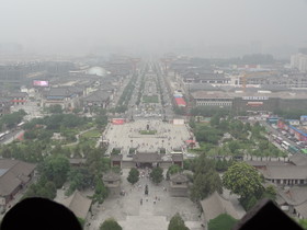 中国旅行記＠西安の観光名所、大雁塔の最上階から西安市内を写真撮影