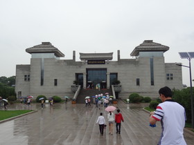 中国旅行記＠西安の観光地にある秦始皇兵馬俑博物館の二号抗