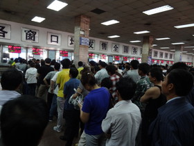 中国旅行記＠西安駅の列車の切符売り場
