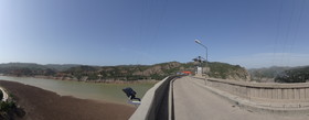 中国旅行記＠黄河の街、三門峡。三門峡ダム(黄河第一ダム)の上をSONYのデジカメ、HX9Vでパノラマ撮影