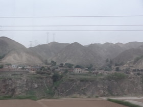 中国旅行記＠西安〜蘭州〜西寧へ列車の旅。車窓から黄河が見える風景
