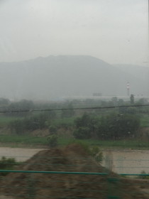 中国旅行記＠西安〜蘭州〜西寧へ列車の旅。蘭州〜西寧西間の列車からの車窓風景