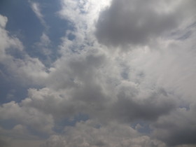 中国旅行記＠西安〜蘭州〜西寧へ列車の旅。西寧西駅付近で撮影した空と雲