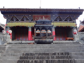 中国旅行記＠西寧観光編、南山公園にある南禅寺