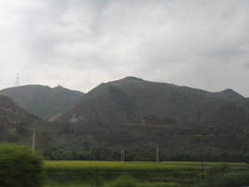 青海省観光旅行記＠観光バスツアーで青海湖へ向かう途中の車窓風景