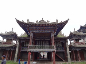 中国旅行記＠青海省観光編、丹噶尔古城（タンガール古城）の時代劇のセットのような古い建物
