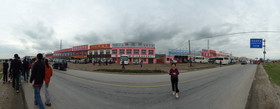 中国旅行記＠青海省編、青海湖の駐車場付近をSONYのデジカメ、HX9Vでパノラマ撮影
