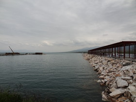 青海省観光旅行記＠青海湖で施行中の護岸工事