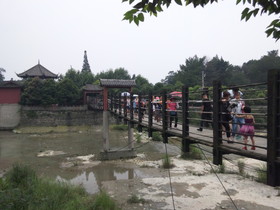 中国旅行記、都江堰観光編＠吊り橋を渡って中州や対岸へ行ける