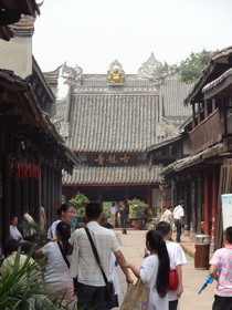 中国旅行記＠黄龍渓(黄龙溪)観光、古龍寺と万年台という舞台兼広場