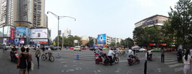 中国旅行記＠成都の携帯市場、太升南路と交差点