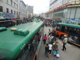 中国旅行記＠昆明の2階建ての路線バスから見た風景