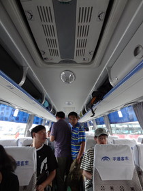 雲南旅行記＠大理〜瑞麗へ高速バスで移動編、兴盛客车站(興盛客運站)バスターミナルの中