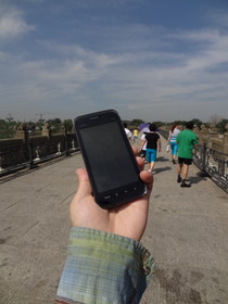 中国旅行記、北京観光編＠盧溝橋の上でSH-03Cで日付メモ
