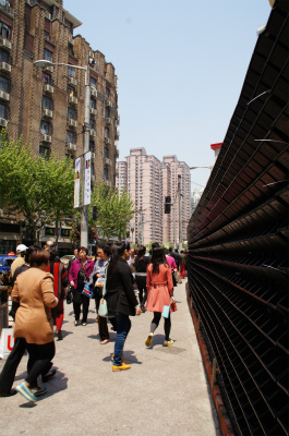 中国旅行、上海観光編＠南京西路から人民広場へ向かう途中の風景