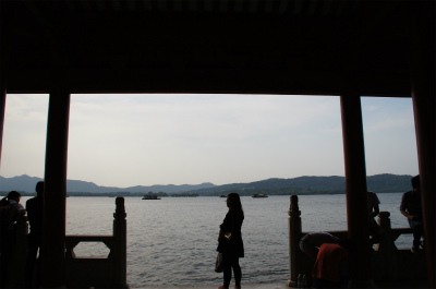 とまとじゅーす的中国旅行記、杭州観光編＠西湖の湖畔にある「翠光亭」