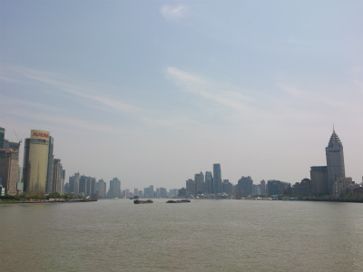 とまとじゅーす的中国旅行記、上海観光編＠上海・外灘から黄浦江上流側の風景を眺め見る