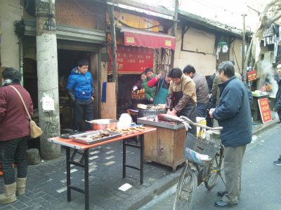 とまとじゅーす的中国旅行記＠上海観光・滞在日記。上海、芷江(zhi jiang)西路、市場付近の風景