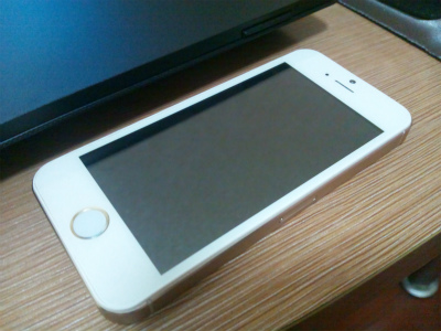 とまとじゅーす的中国旅行記＠偽物のiPhone 5Sを1000元で購入ｗ　あほだlol