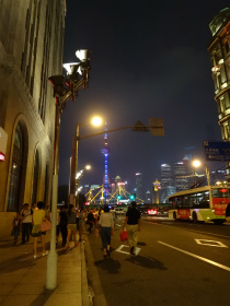 中国旅行記＠HX-50Vのテストを兼ねて上海の観光スポット、夜の外灘を散歩