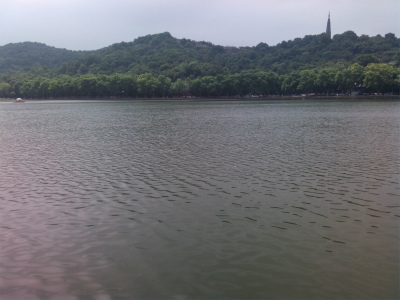中国旅行記＠杭州観光。西湖の白堤から眺めた西湖の風景