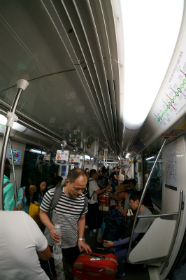 中国旅行記＠上海観光、地下鉄で上海市内へ移動