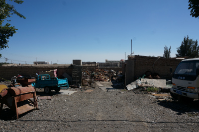 新疆ウイグル自治区観光旅行記＠トルファン（吐魯番）の大河沿鎮郊外の砂漠地帯へ向けて出発