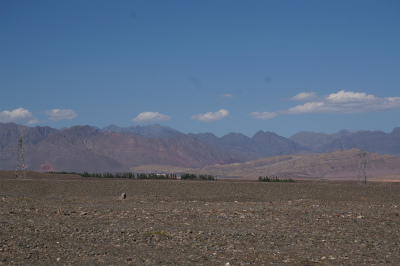新疆ウイグル自治区観光旅行記＠トルファン（吐魯番）、大河沿鎮郊外の砂漠地帯を散歩、観光