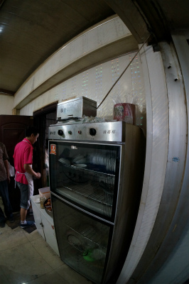 新疆ウイグル自治区観光旅行記＠ウルムチ（烏魯木斉）、ユース傍のウイグル族経営の食堂で朝食を食す