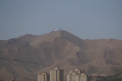 新疆ウイグル自治区観光旅行記＠ウルムチ（烏魯木斉）のランドマーク的存在、紅山公園の紅山塔からの風景