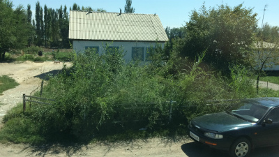 中国＆カザフスタン観光旅行記＠カザフスタン、ホルゴス（Хоргос）からアルマトイ（アルマティ、Алматы）へ向かう途中の高速バスからの車窓風景