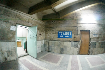 カザフスタン観光旅行記＠アルマトイ（アルマティ、Алматы）のサイラン長距離バスステーション（Автовокзал Сайран）のトイレ