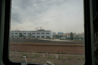 中国旅行記＠伊寧から蘭州へ列車の旅、乗り鉄。第一日目の車窓風景